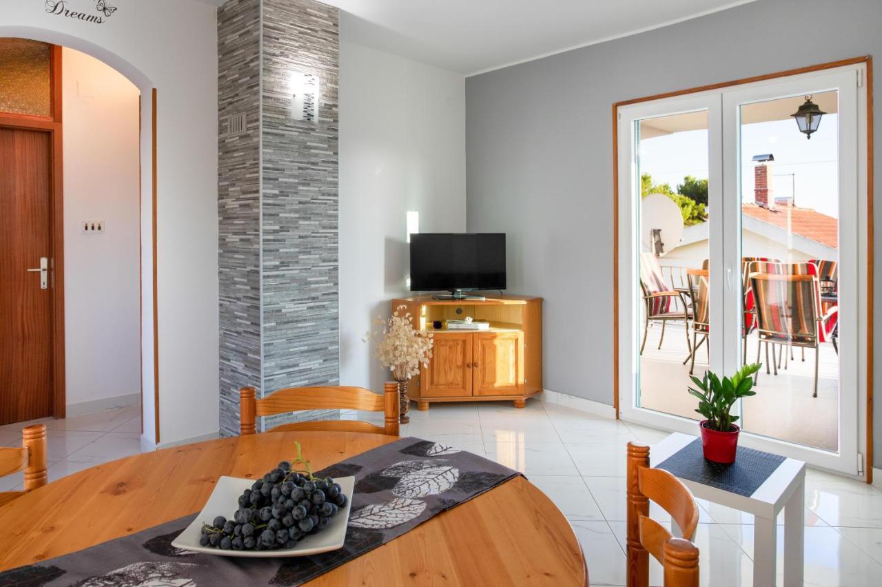 Apartment Marin Jadrija Eksteriør bilde